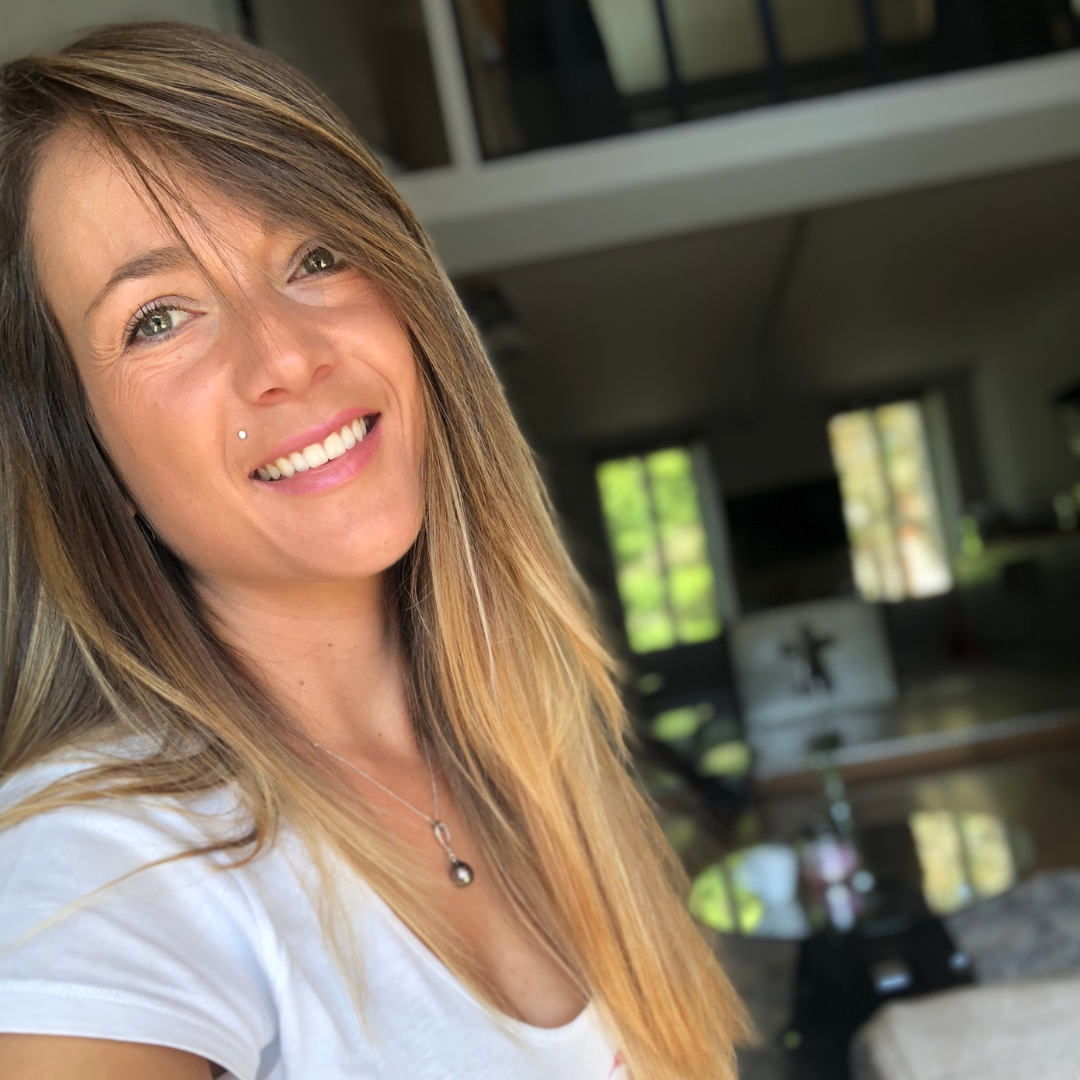 Fanny, naturopathe spécialisée en iridologie et réflexologue